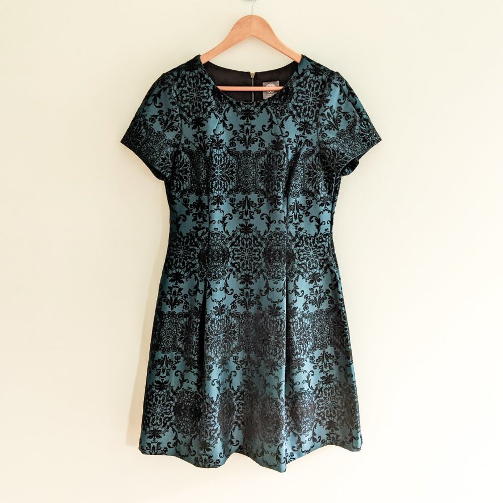 Vince Camuto Green and Black Velvet-flocked Damask Pattern Dress, Size 12